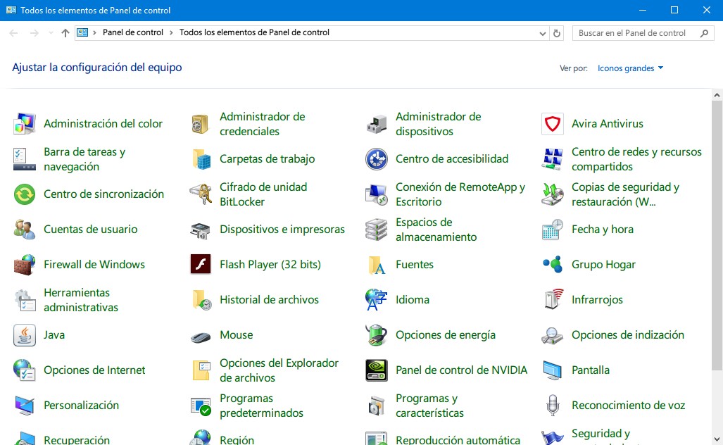 Panel de control en el explorador de archivos de Windows 10